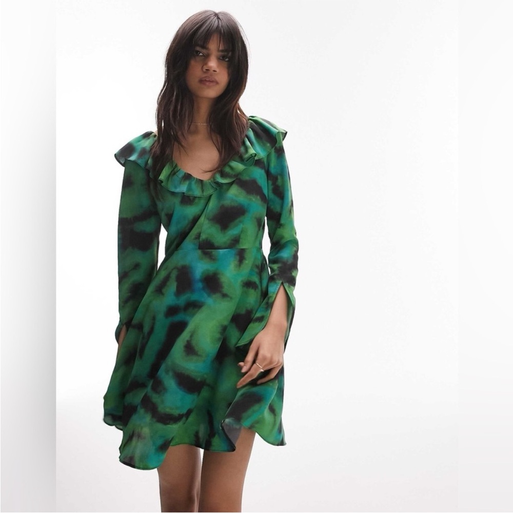 Topshop Vibrant Green and Black Long Sleeve Dress